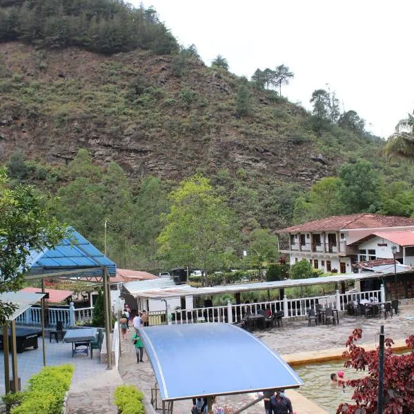 Centro Vacacional Paraiso Termal，位于Machetá的酒店