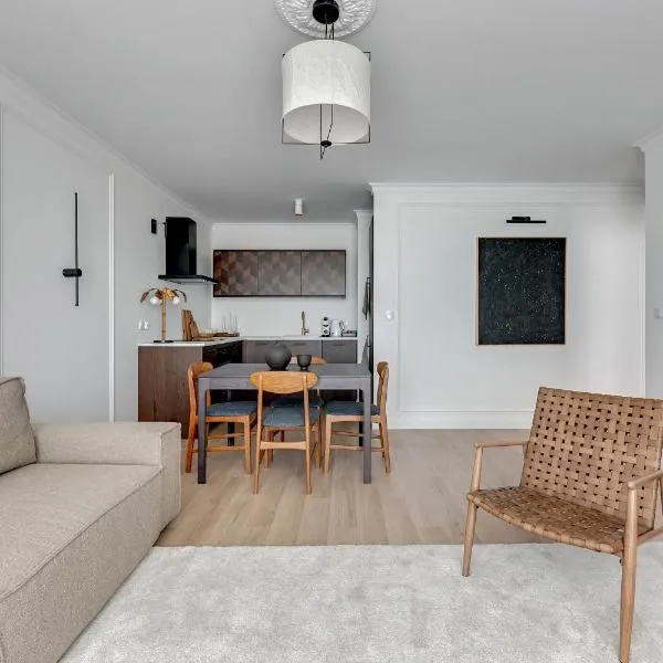 Angielska Grobla - City Center, Marina & Parking by Downtown Apartments，位于格但斯克的酒店
