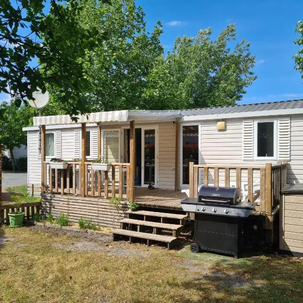 MOBILHOME 6/8 Personnes 3Ch LA RESERVE ****，位于加斯泰的酒店