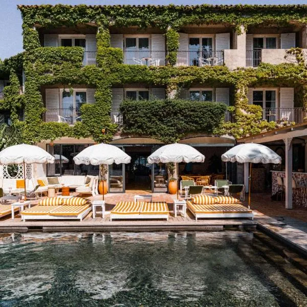 Hotel des Lices，位于圣特罗佩的酒店