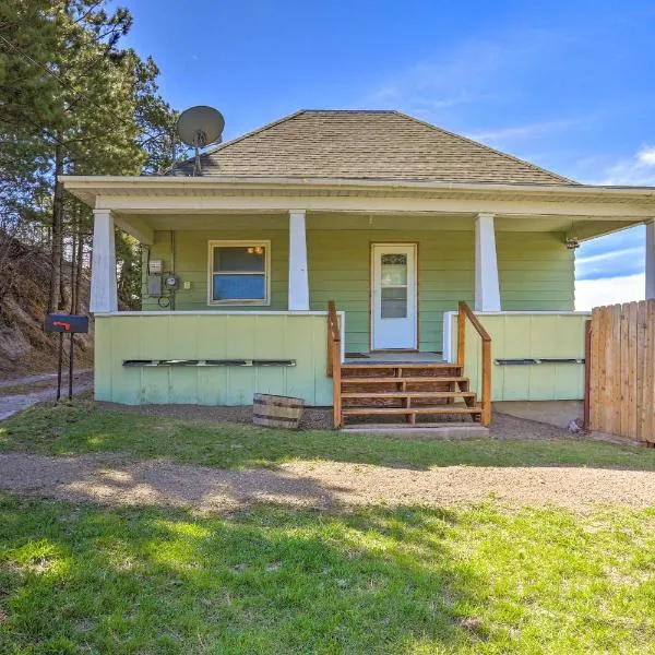 Classic Mountain Home, Half Mi to Main Street，位于利德的酒店