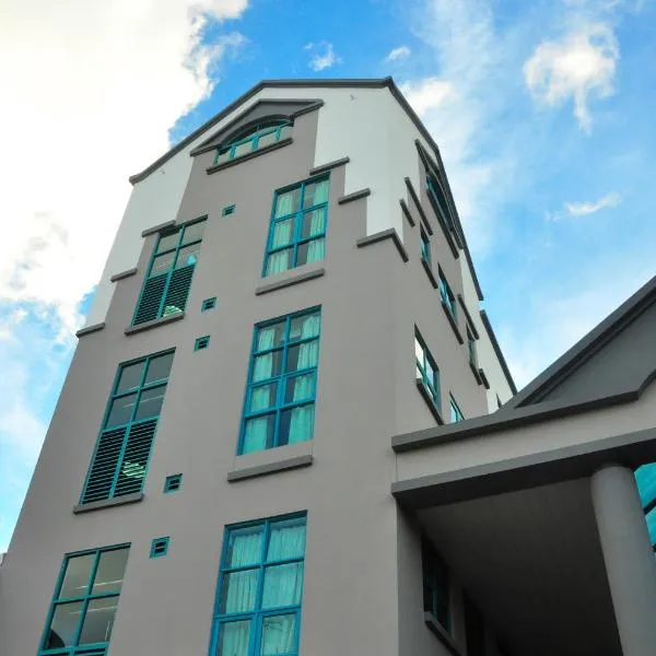 达广场酒店 ，位于Kuala Belait的酒店