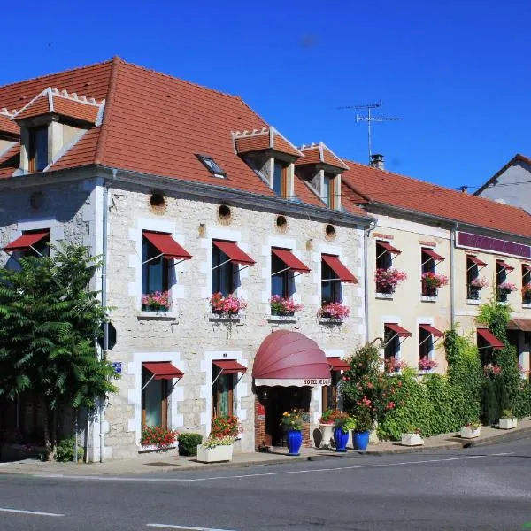 卢瓦尔酒店，位于班内的酒店