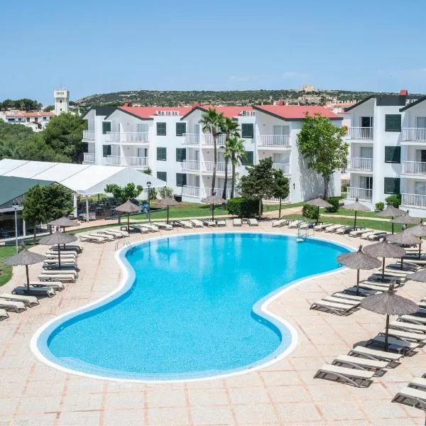 Pierre & Vacances Menorca Cala Blanes，位于卡拉恩·布拉內斯的酒店
