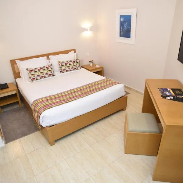 Downtown Tunis Hotel，位于突尼斯的酒店
