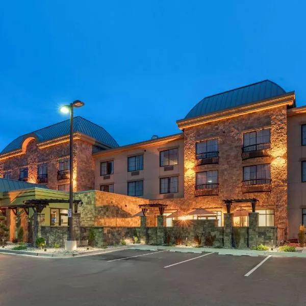 Best Western Premier Pasco Inn and Suites，位于West Richland的酒店