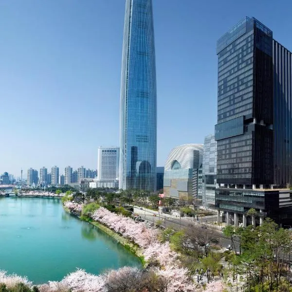 Sofitel Ambassador Seoul Hotel & Serviced Residences，位于首尔的酒店