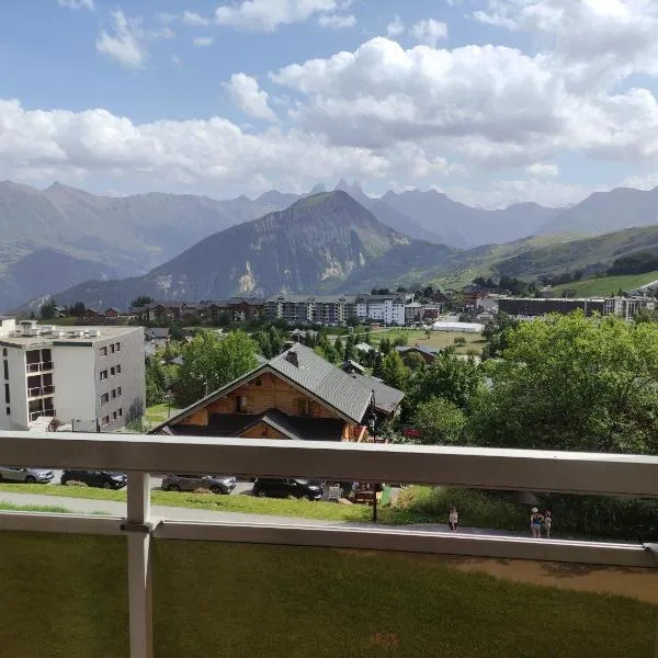 Appartement La Toussuire avec vue exceptionnelle，位于土绪尔的酒店