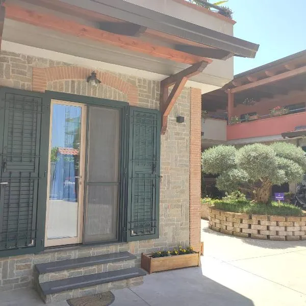 Midway House Italy，位于Sant'Egidio del Monte Albino的酒店