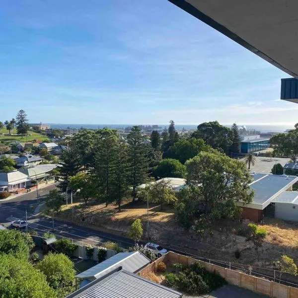 A Little Slice of Fremantle One Bedroom Character Apartment，位于弗里曼特的酒店