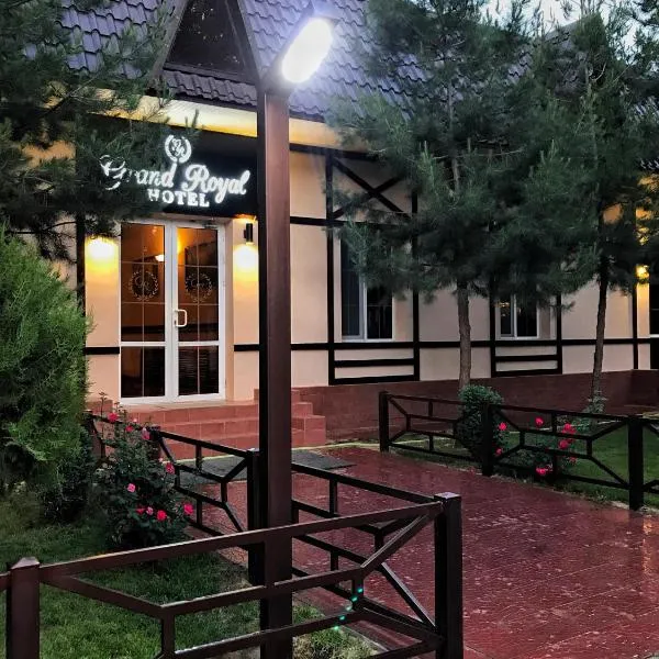 Hotel Grand Royal Jizzakh，位于Jizzax的酒店
