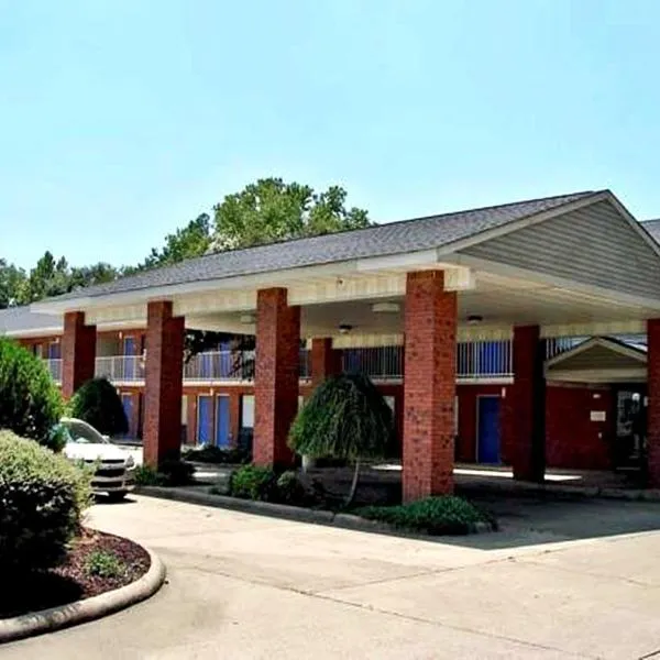 三角洲汽车旅馆，位于West Helena的酒店