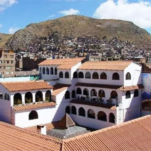 卡索那科隆酒店，位于普诺的酒店