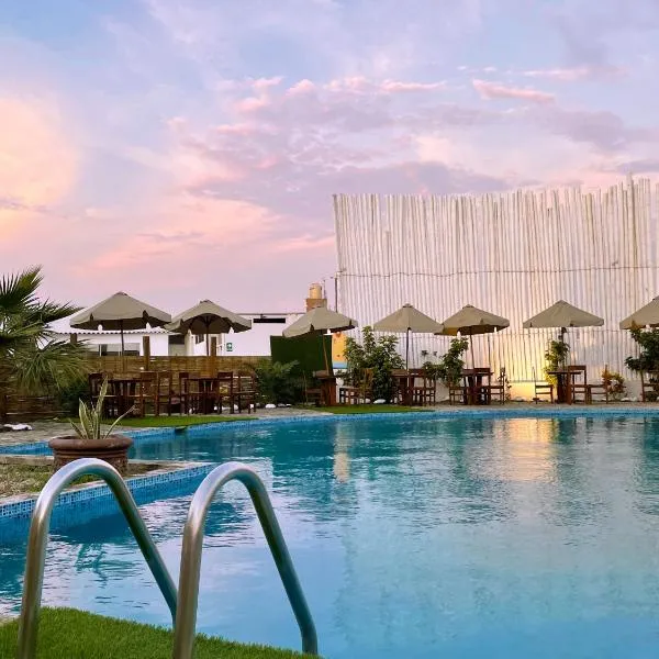 Delfines de Chicama Hotel，位于奇卡马港的酒店