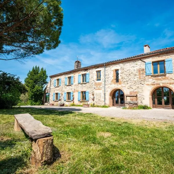 Chambres et table d'hôtes - Les Jardins de la Longagne，位于Sérénac的酒店