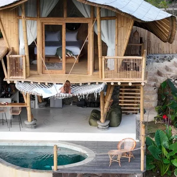 Kalma Bamboo Eco Lodge，位于普拉亚的酒店