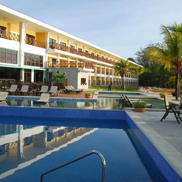 龟岛海滩度假酒店，位于博卡斯德尔托罗的酒店