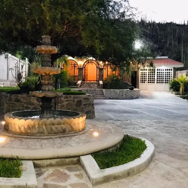 La Cabaña，位于Zapotitlán Salinas的酒店