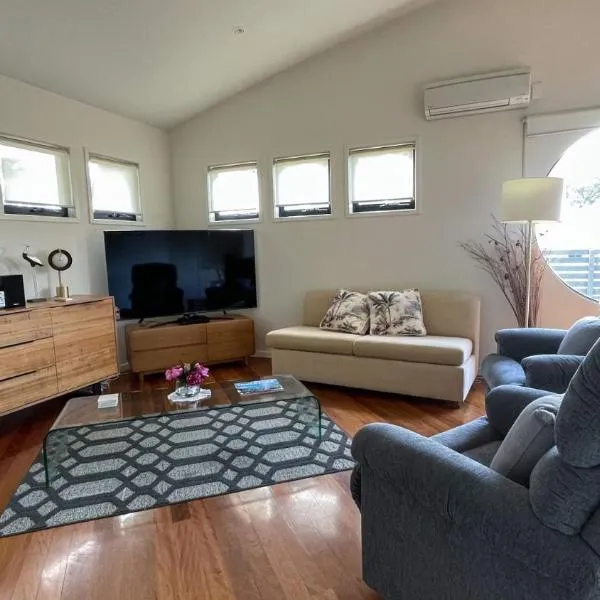 Romantic Retreat Inverloch，位于因沃洛什的酒店