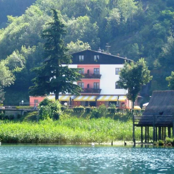 西玛多罗酒店，位于Tiarno di Sotto的酒店
