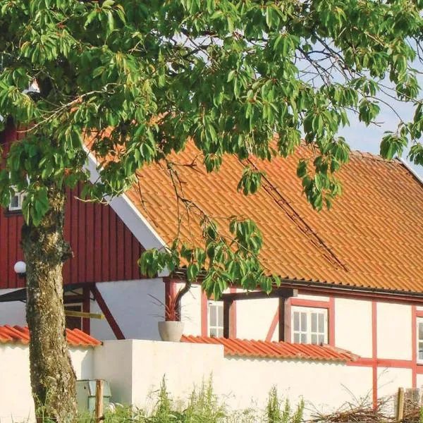 Pet Friendly Home In Hjärnarp With Wifi，位于耶纳普的酒店