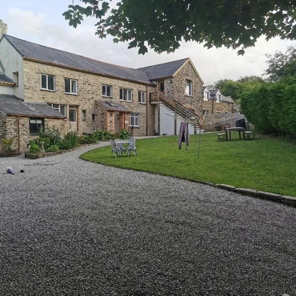 THE OLD RECTORY SOUTHCOTT APARTMENT in Jacobstow 10 mins to Widemouth bay and Crackington Haven,15 mins Bude,20 mins tintagel, 27 mins Port Issac，位于Jacobstow的酒店