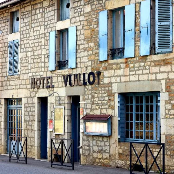 Logis Hôtel Restaurant Pizzeria Vuillot，位于Frontenaud的酒店
