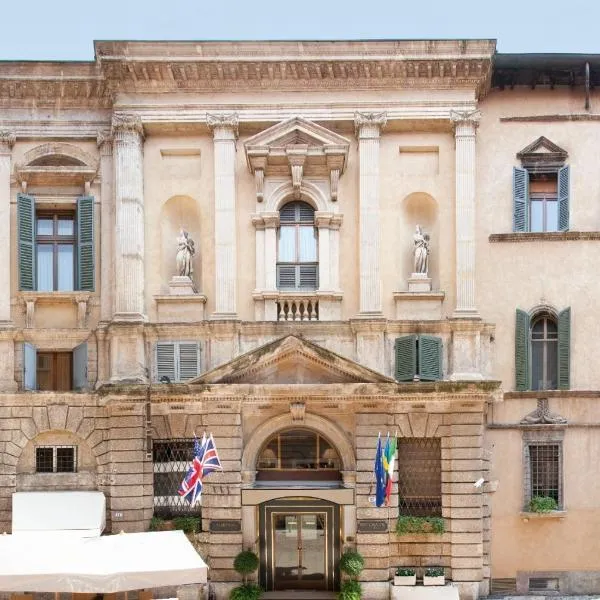 学院酒店，位于Pigozzo的酒店
