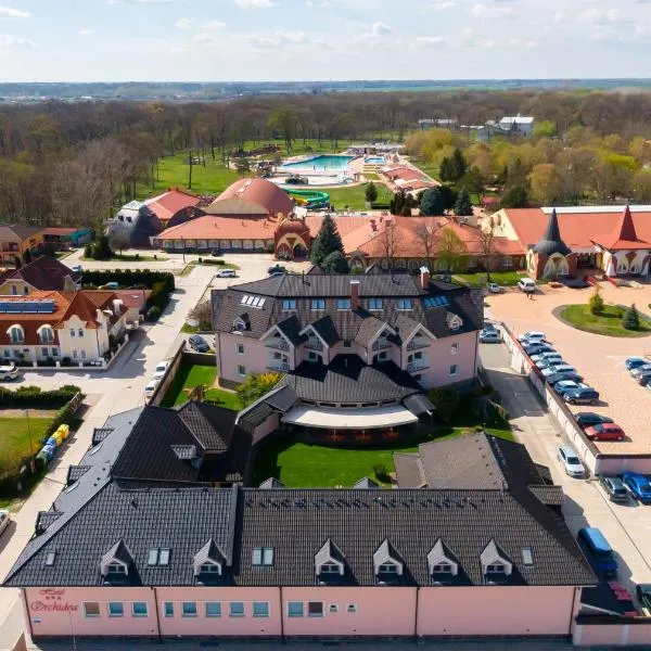 Spa & Wellness Hotel Orchidea，位于Topoľníky的酒店