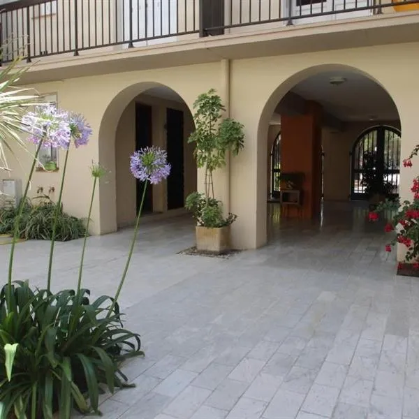 Argelès-sur-mer, Superbe Appartement de 34 m2 à 50 m de la plage d'Argelès Appartement à Argeles sur mer，位于Plage dʼArgelès的酒店