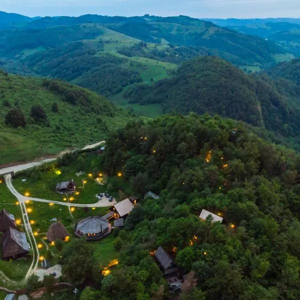 Raven's Nest - The Hidden Village, Transylvania - Romania，位于Sub Piatra的酒店
