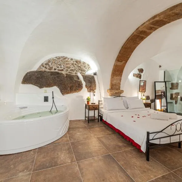 ROMANTIC LOFT WITH JACUZZI IN THE CASTLE，位于卡斯特尔萨多的酒店