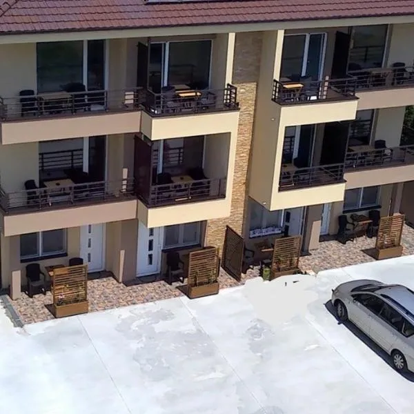 Srebrna Laguna，位于大格拉迪什泰的酒店
