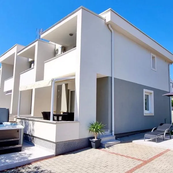 Fantasy Classic Maisonette II，位于诺瓦利娅的酒店