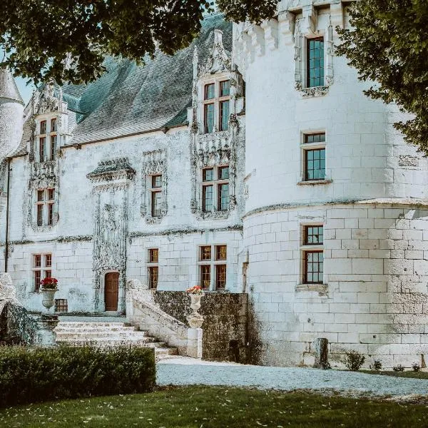 Château de Crazannes，位于Saint-Savinien的酒店