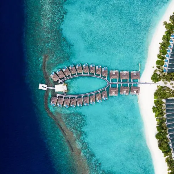 Furaveri Maldives - COMPLIMENTARY ROUND-TRIP SEAPLANE TRANSFER for two for a minimum of 5 nights or more from May 1st to October 31st, 2025，位于鲁阿环礁的酒店