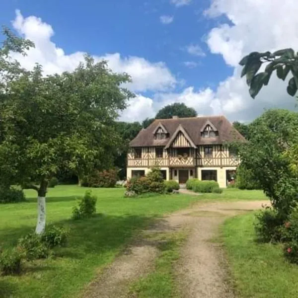 梅非庄园住宿加早餐旅馆，位于Saint-Pierre-Azif的酒店