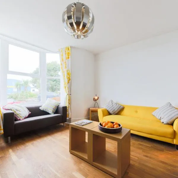 Sea View, Newquay Spacious house，位于纽基的酒店