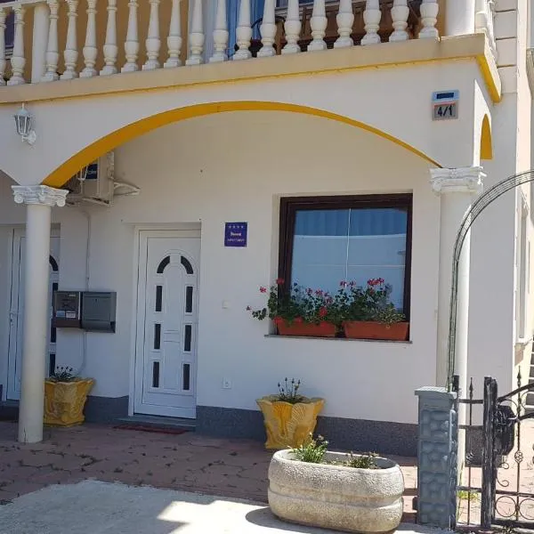 Apartman Zeko，位于Veliki Lovrečan的酒店