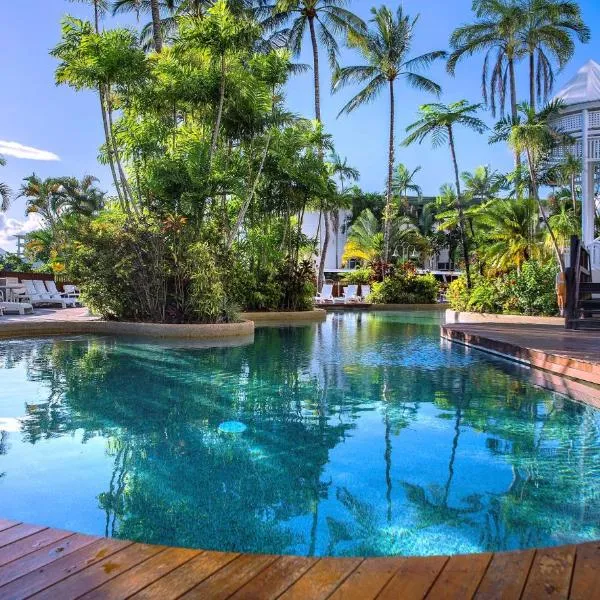 凯恩斯雷吉斯海滨大道度假酒店，位于Cairns North的酒店