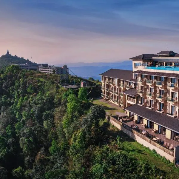 Sarangkot Mountain Lodge，位于Putlikhet的酒店