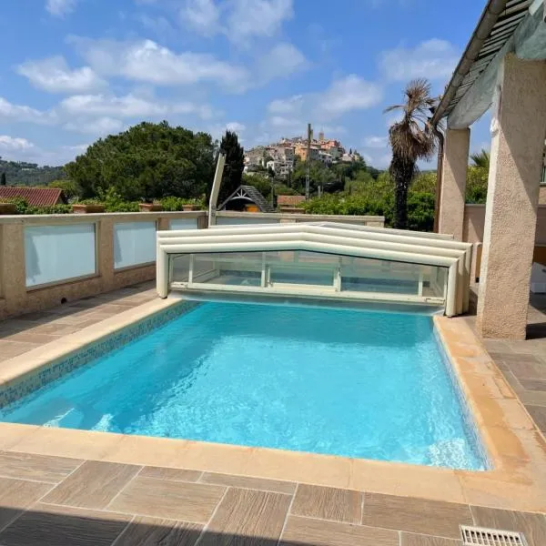 Maison avec piscine à Biot Antibes，位于比奥的酒店