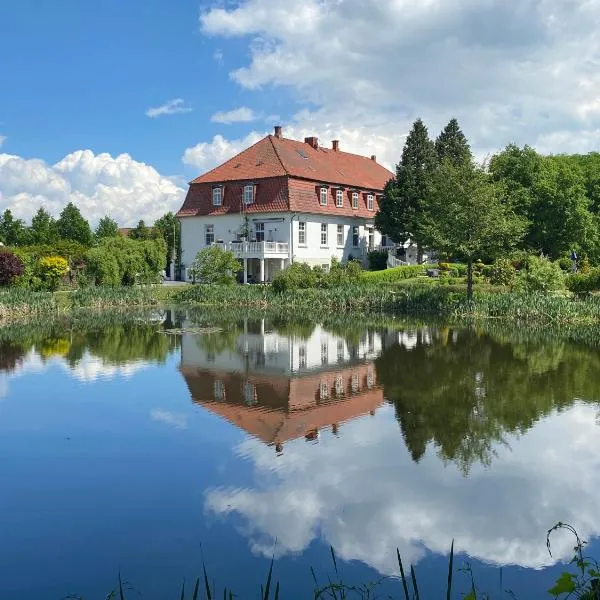 Jagdschloss lalendorf，位于Groß Grabow的酒店