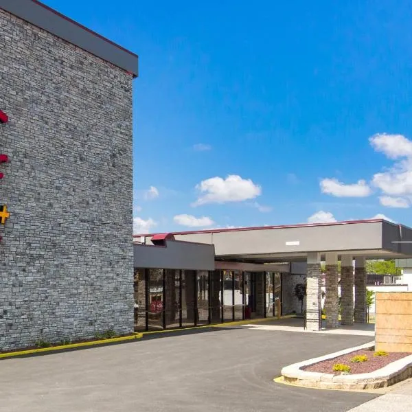 Red Roof Inn PLUS & Suites Erie,位于伊利的酒店
