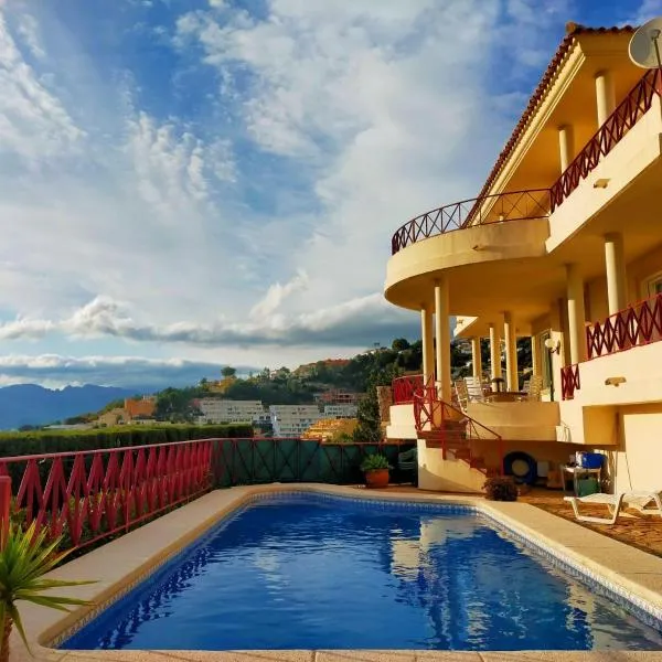 Spacious villa in Altea Hills，位于阿尔啼的酒店