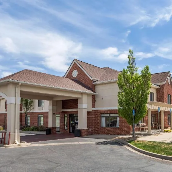 Best Western Plus Boulder Louisville，位于Superior的酒店