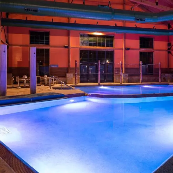 bantr Grand Hotel Wausau - Rothschild，位于罗斯切尔德的酒店