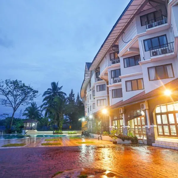 苏里亚珍拉丁伊瑞尔度假村，位于Kampong Baharu Cherating的酒店