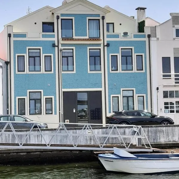 Light Blue Apartment，位于阿威罗的酒店