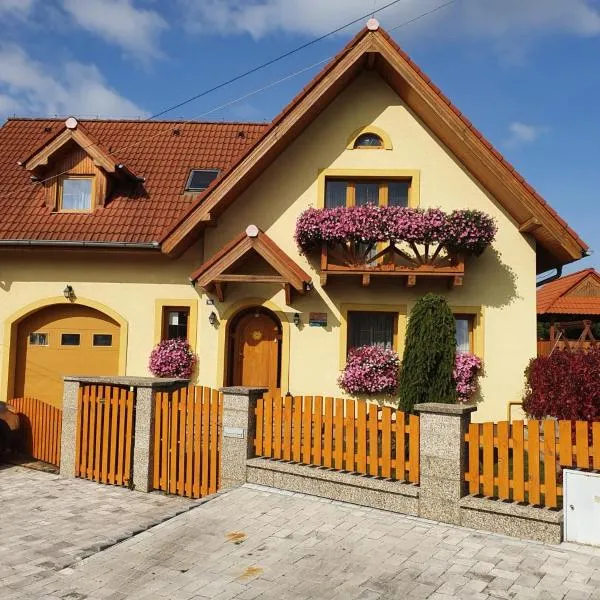 Žltý dom Vrbov，位于Tvarožná的酒店